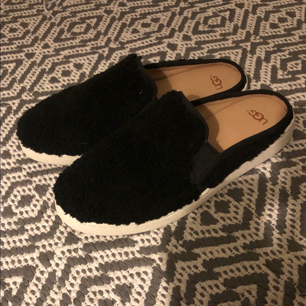 ***NEW***Ugg Fuzzy Tennis shoes slip ons